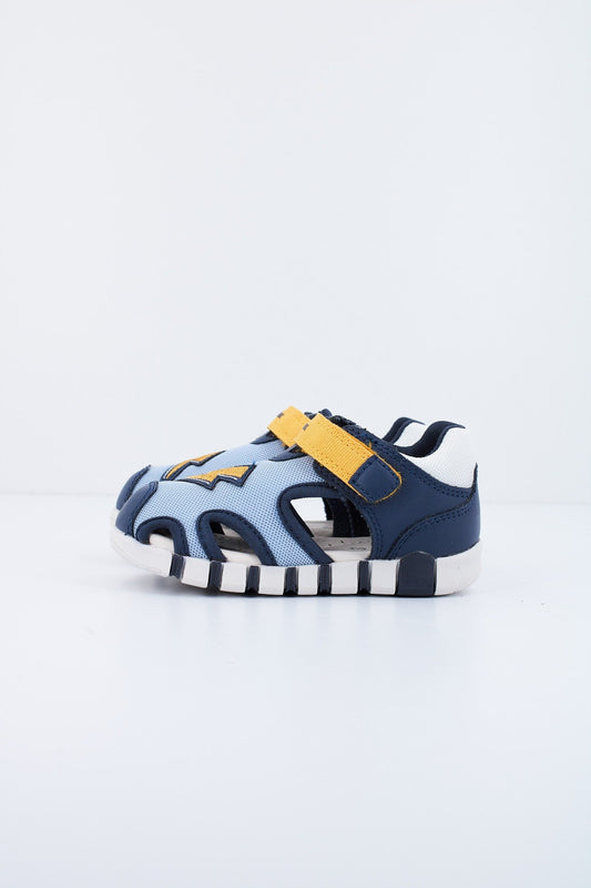 GEOX B SANDAL IUPIDOO B en color CBV  (1)