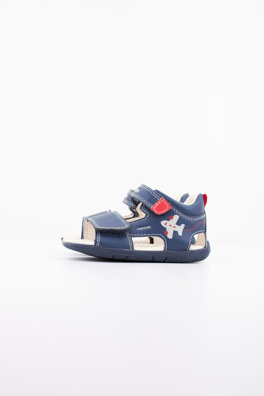 GEOX B SANDAL TAPUZ BOY en color C  (1)