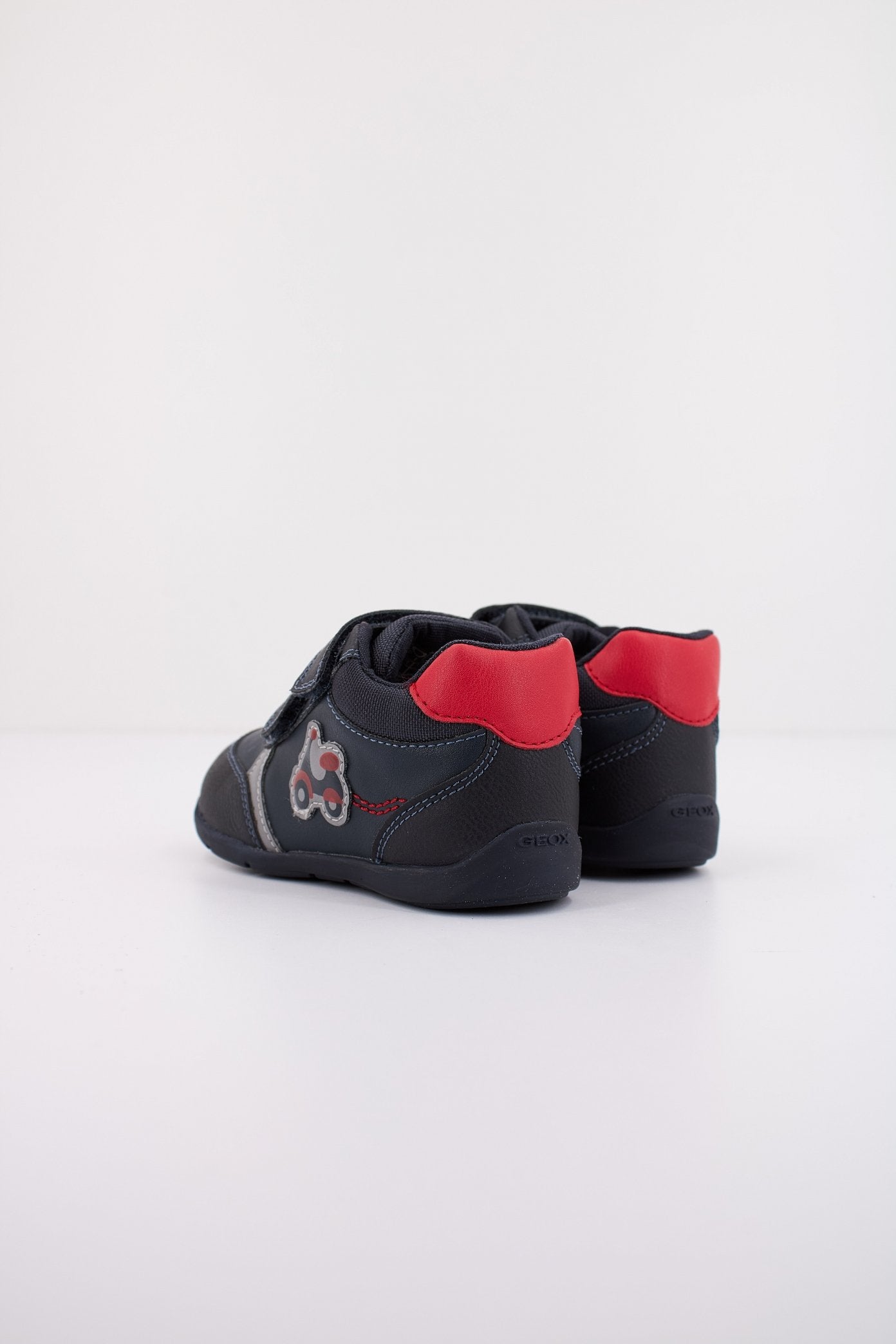 GEOX B ELTHAN BOY en color C  (3)