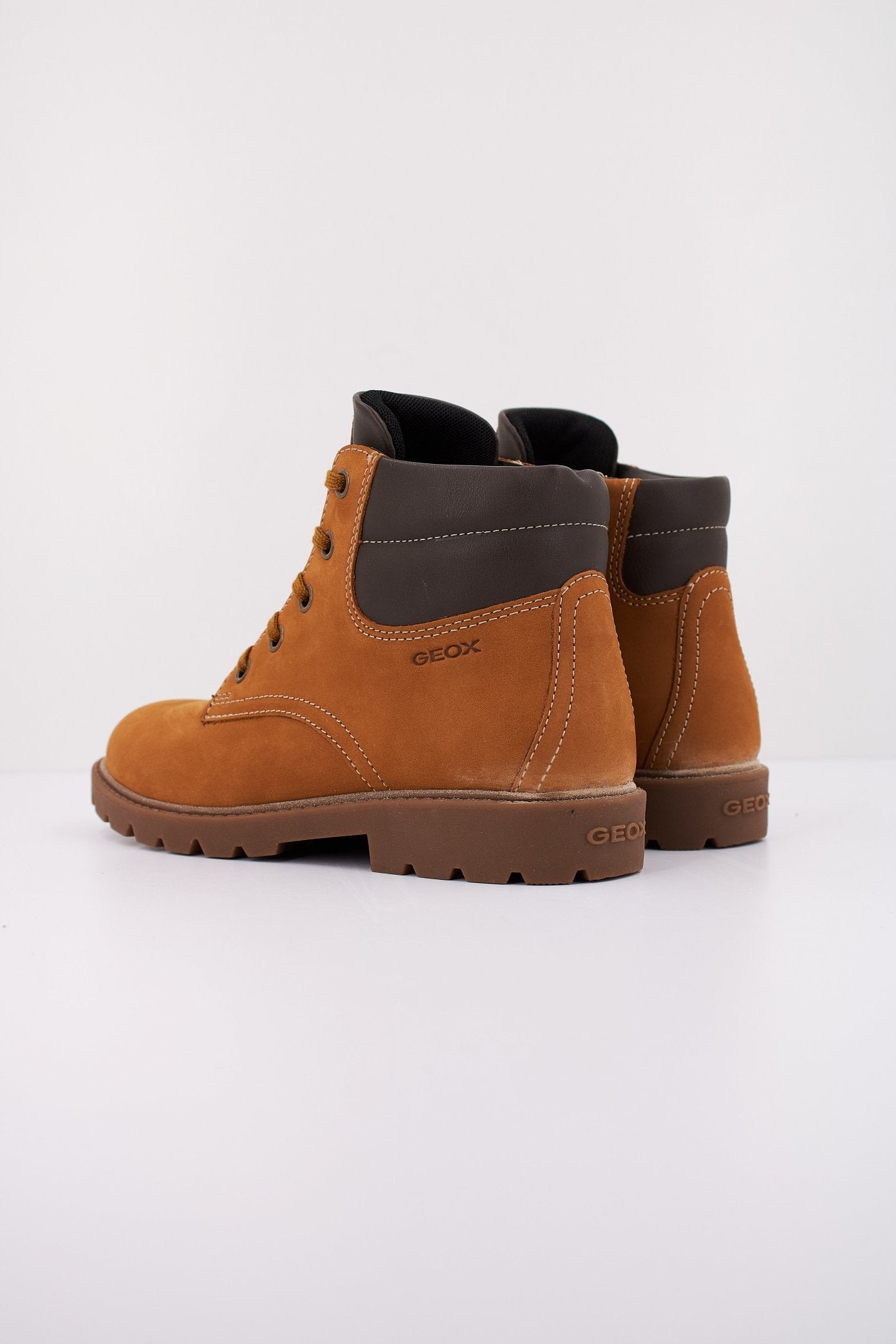 GEOX  J SHAYLAX en color C  (4)