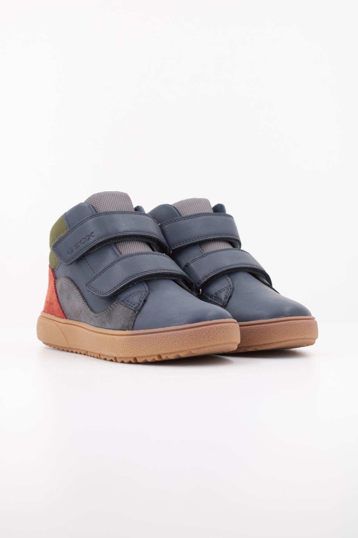 GEOX JLEA  J  en color C  (2)
