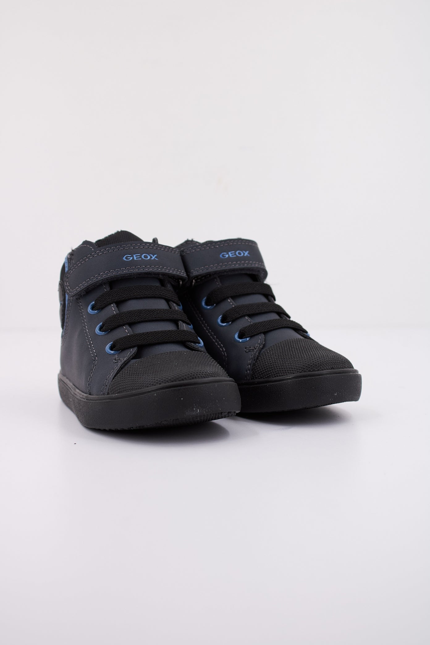 GEOX  B GISLI en color C  (2)