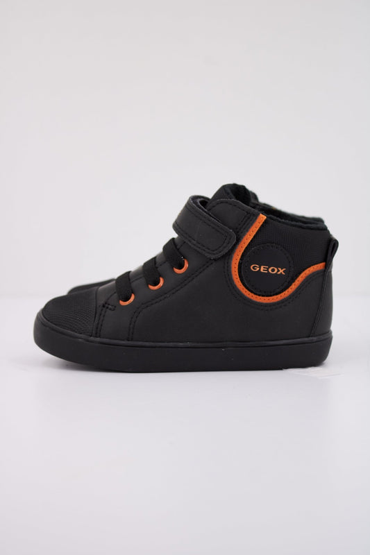 GEOX  B GISLI en color C  (1)