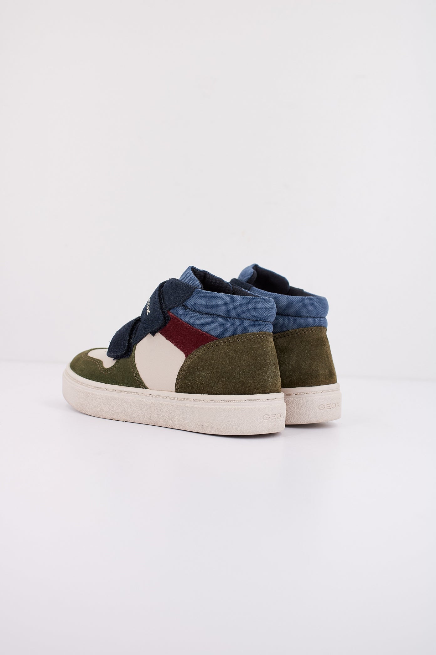 GEOX B NASHIK en color C  (4)