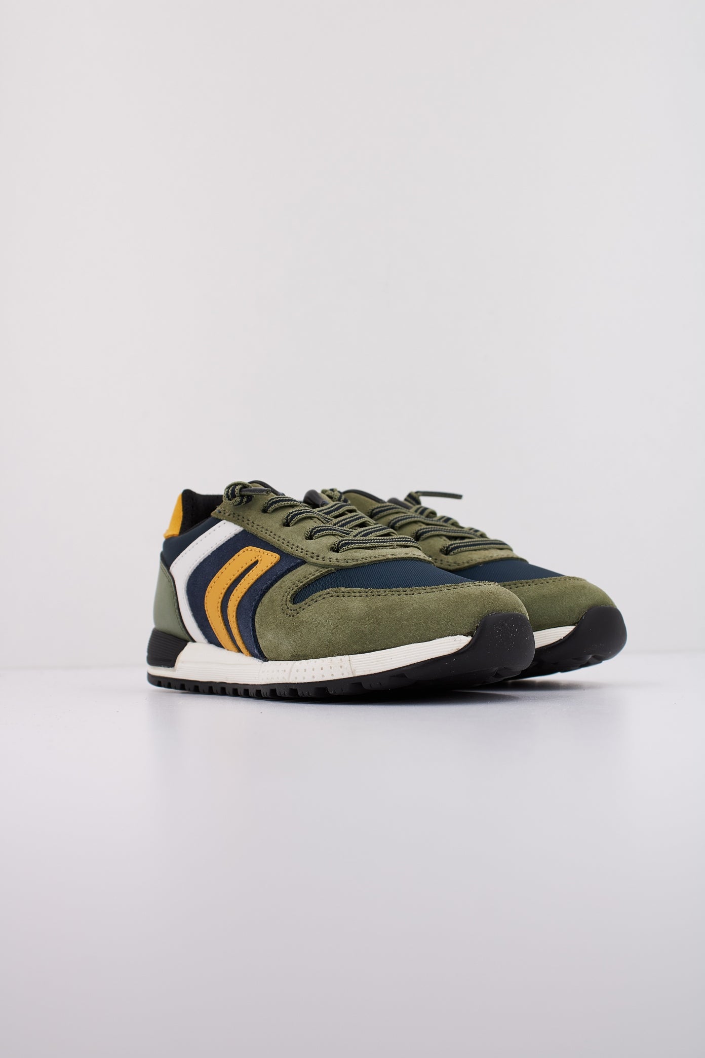 GEOX J ALBEN en color C  (2)