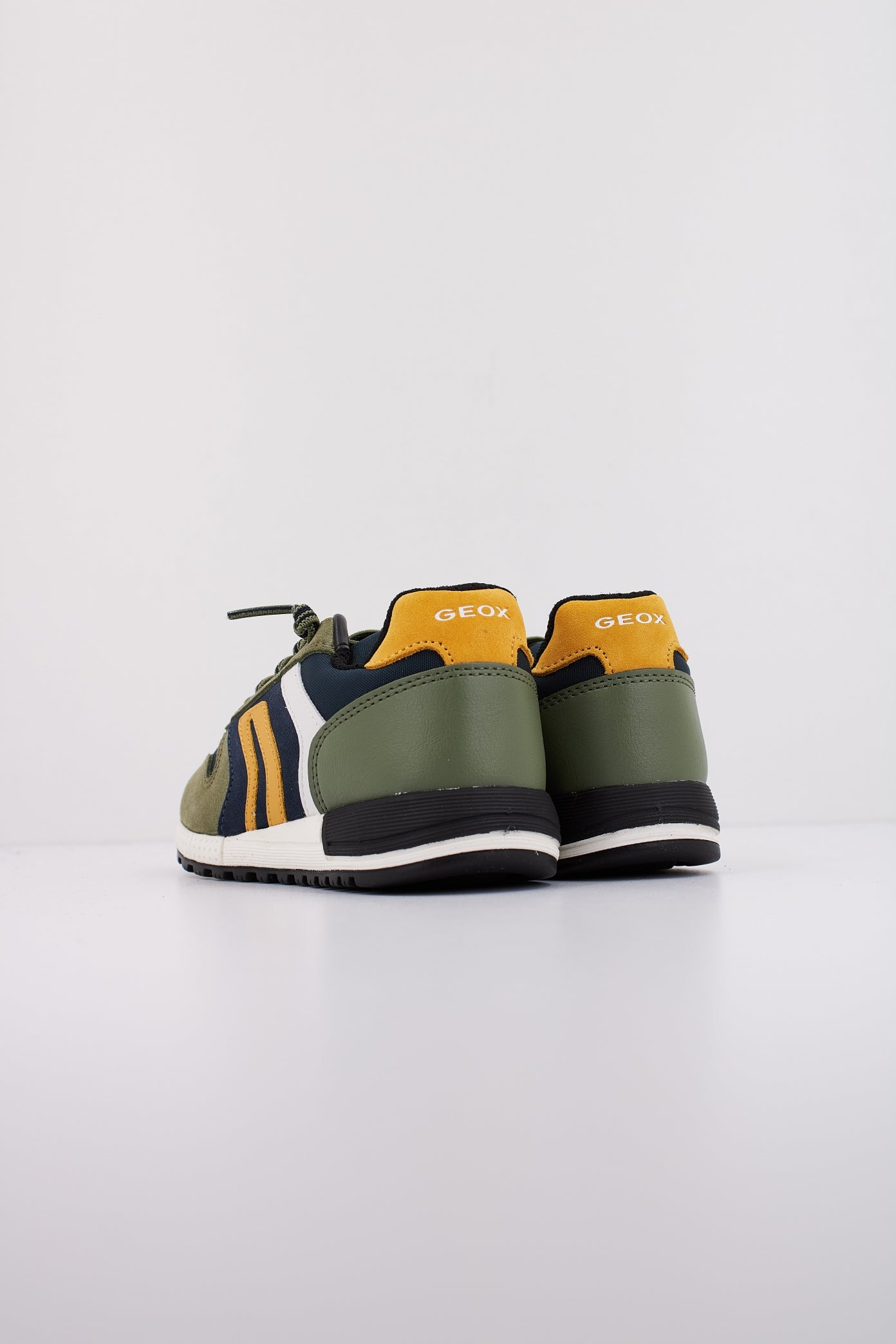 GEOX J ALBEN en color C  (4)