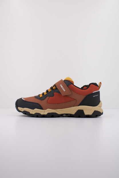 GEOX J MAGNETAR en color C  (1)