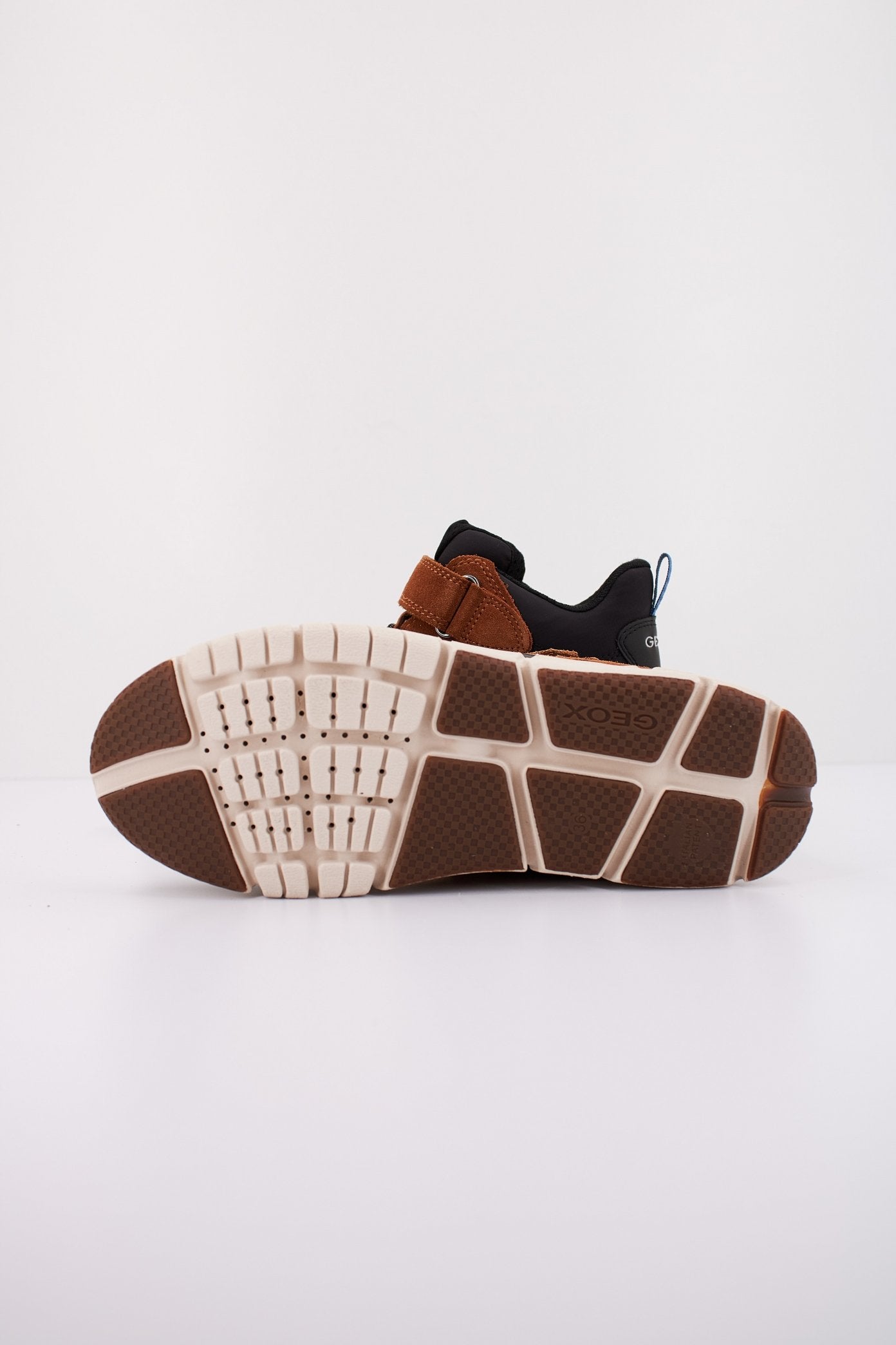 GEOX J FLEXYPER en color C  (5)