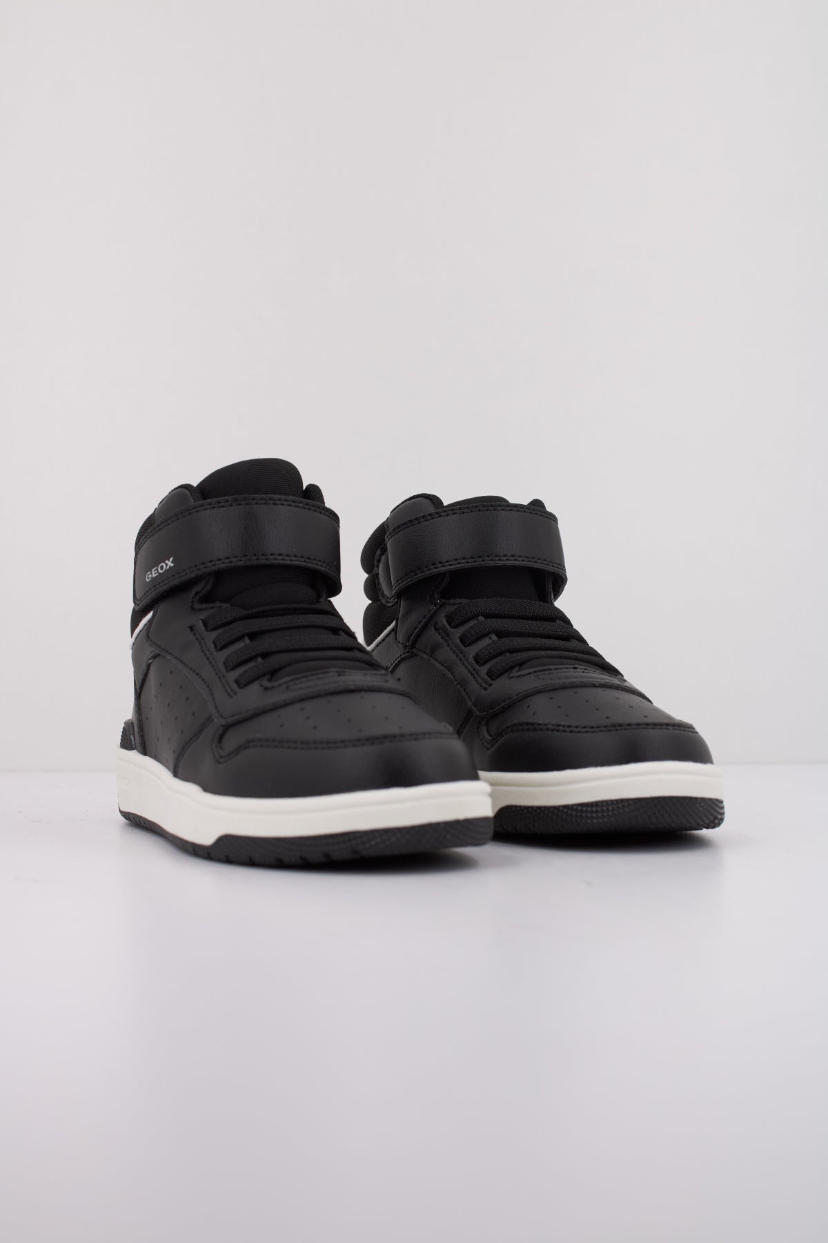 GEOX J WASHIBA BOY en color C  (2)