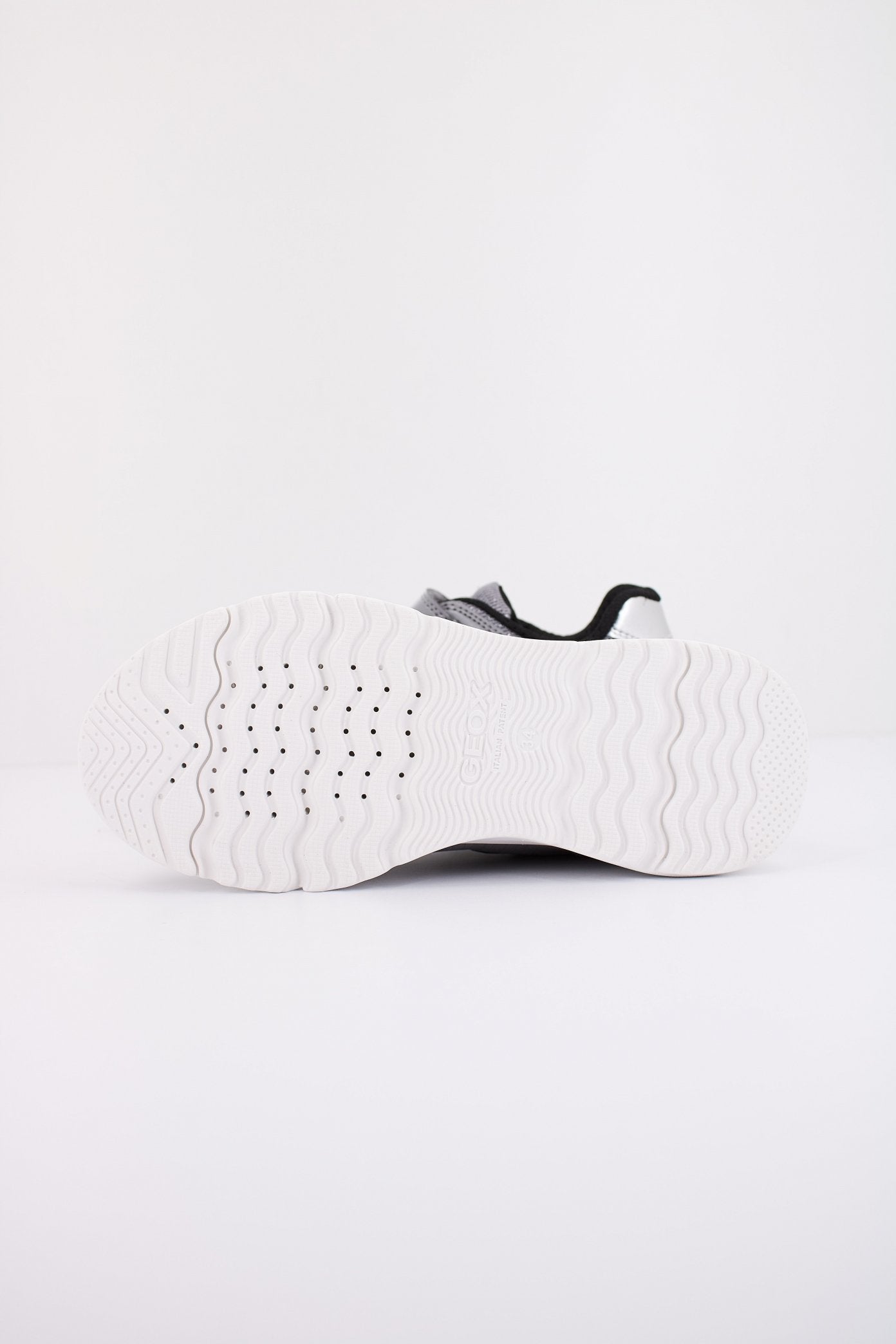 GEOX J LOFTUS en color C  (6)