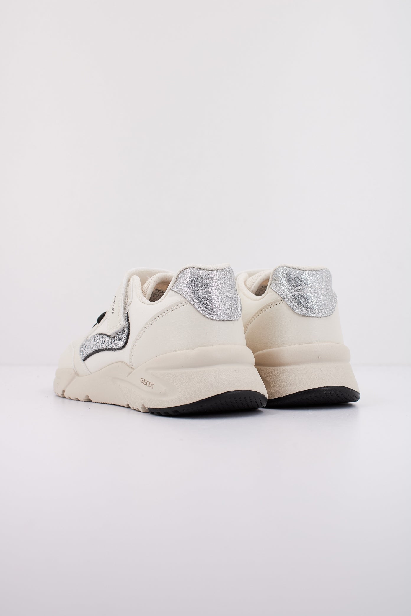 GEOX J LOFTUS en color CMW  (4)