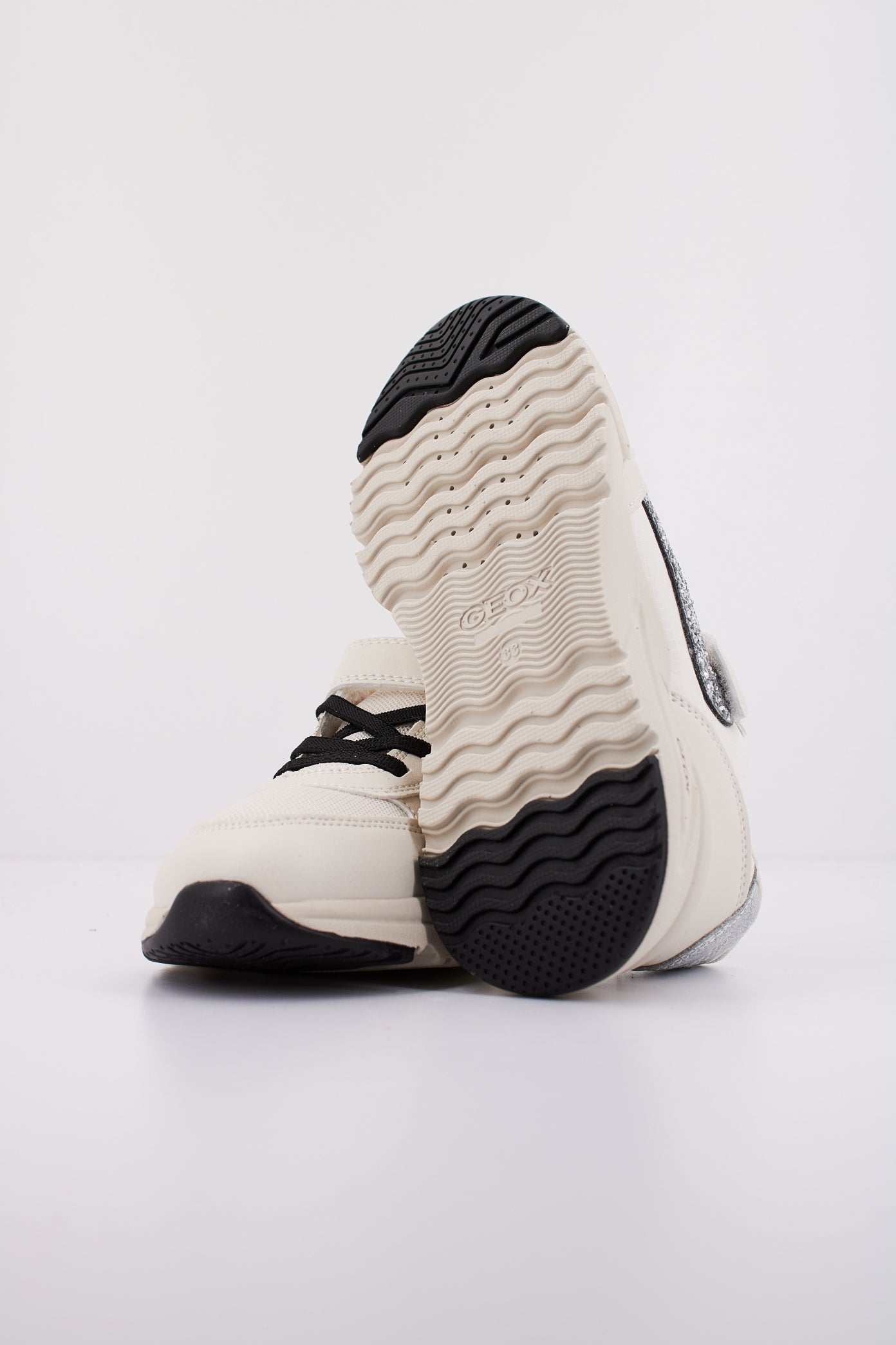 GEOX J LOFTUS en color CMW  (5)