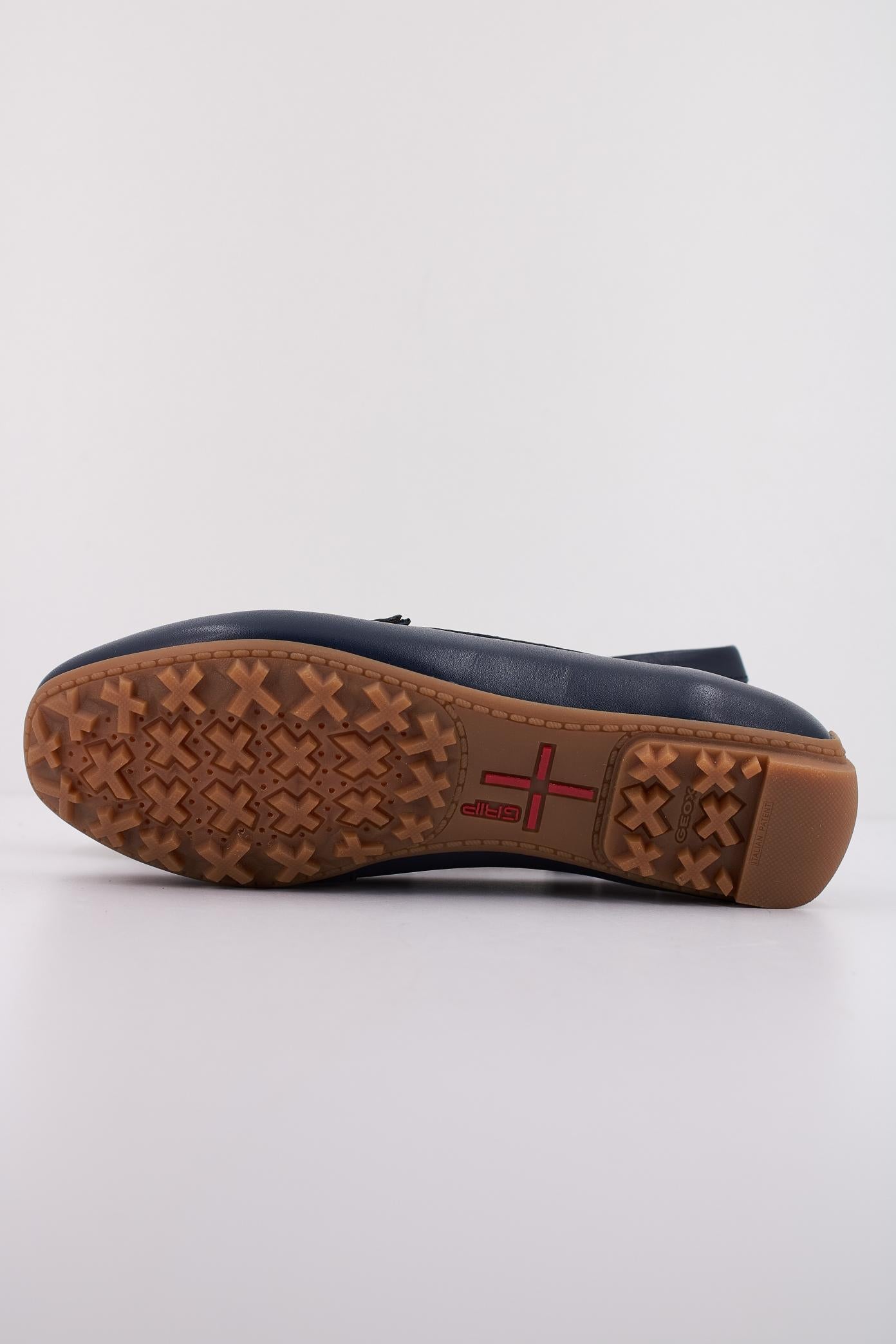 GEOX D KOSMOPOLIS + GRIP en color C  (5)