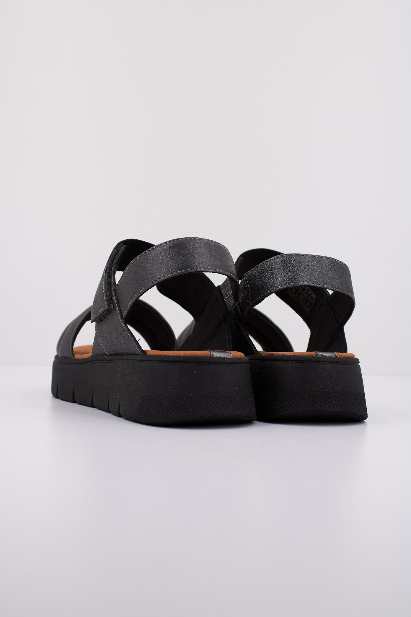 GEOX D DANDRA  en color C  (4)