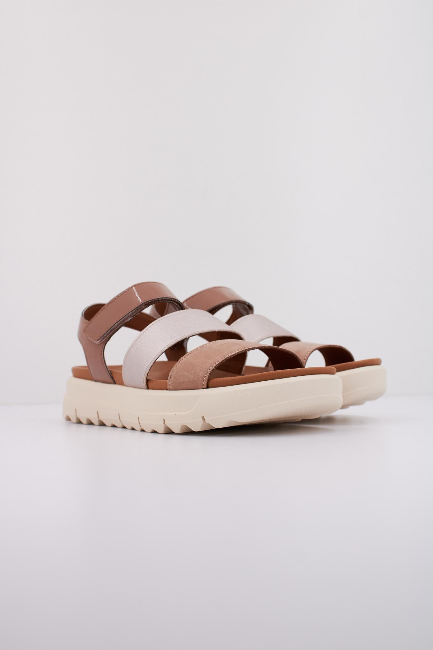 GEOX D XAND .S en color C  (2)