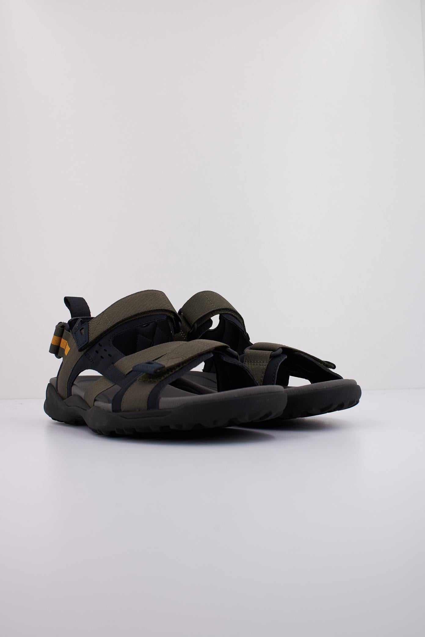 GEOX U TERRENO + GRIP en color C  (2)