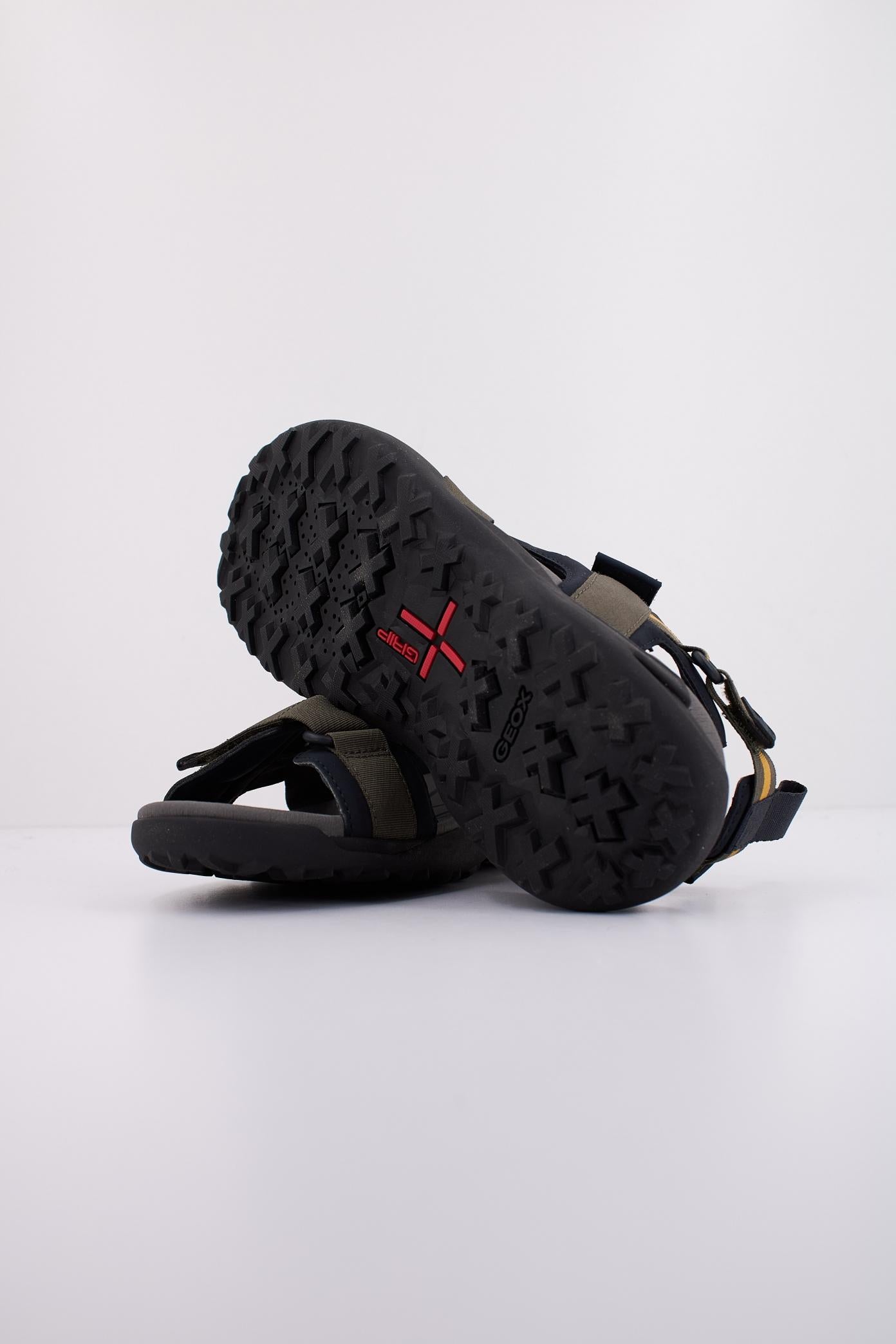 GEOX U TERRENO + GRIP en color C  (5)
