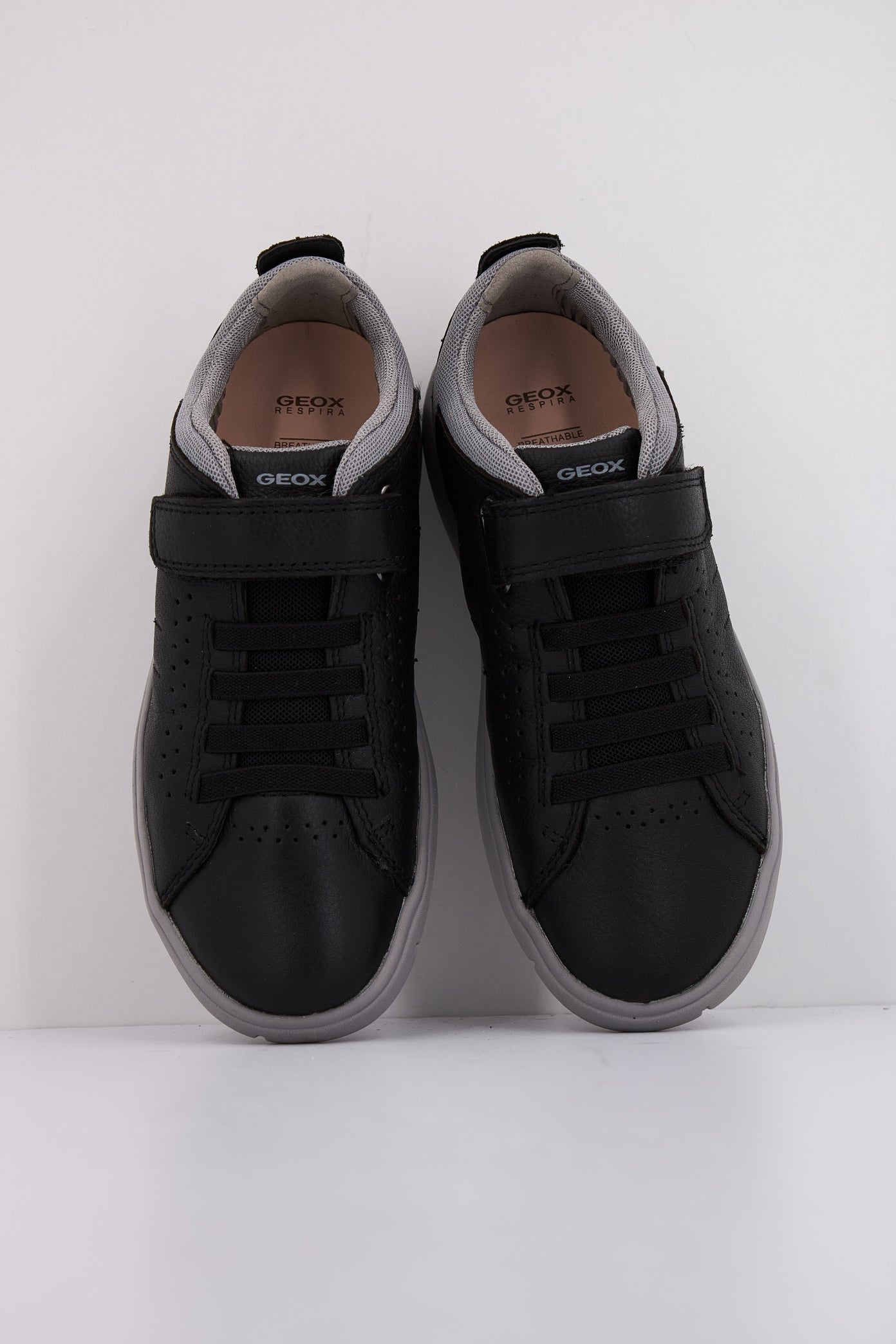 GEOX  J NEBCUP BOY en color C  (3)