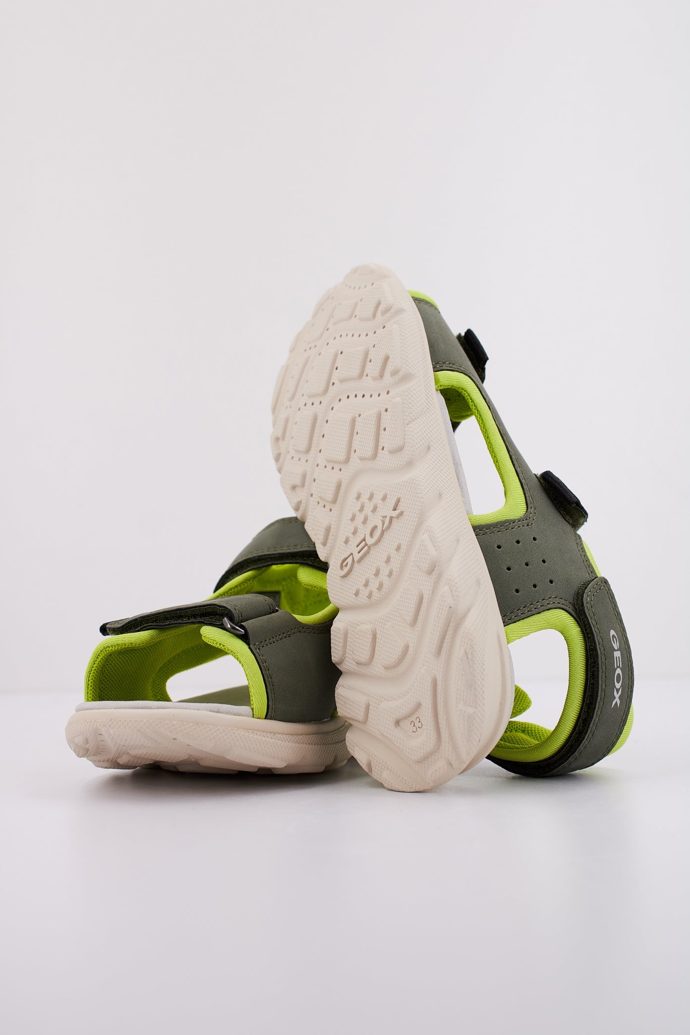 GEOX J SANDAL AIRADYUM BO en color C  (5)
