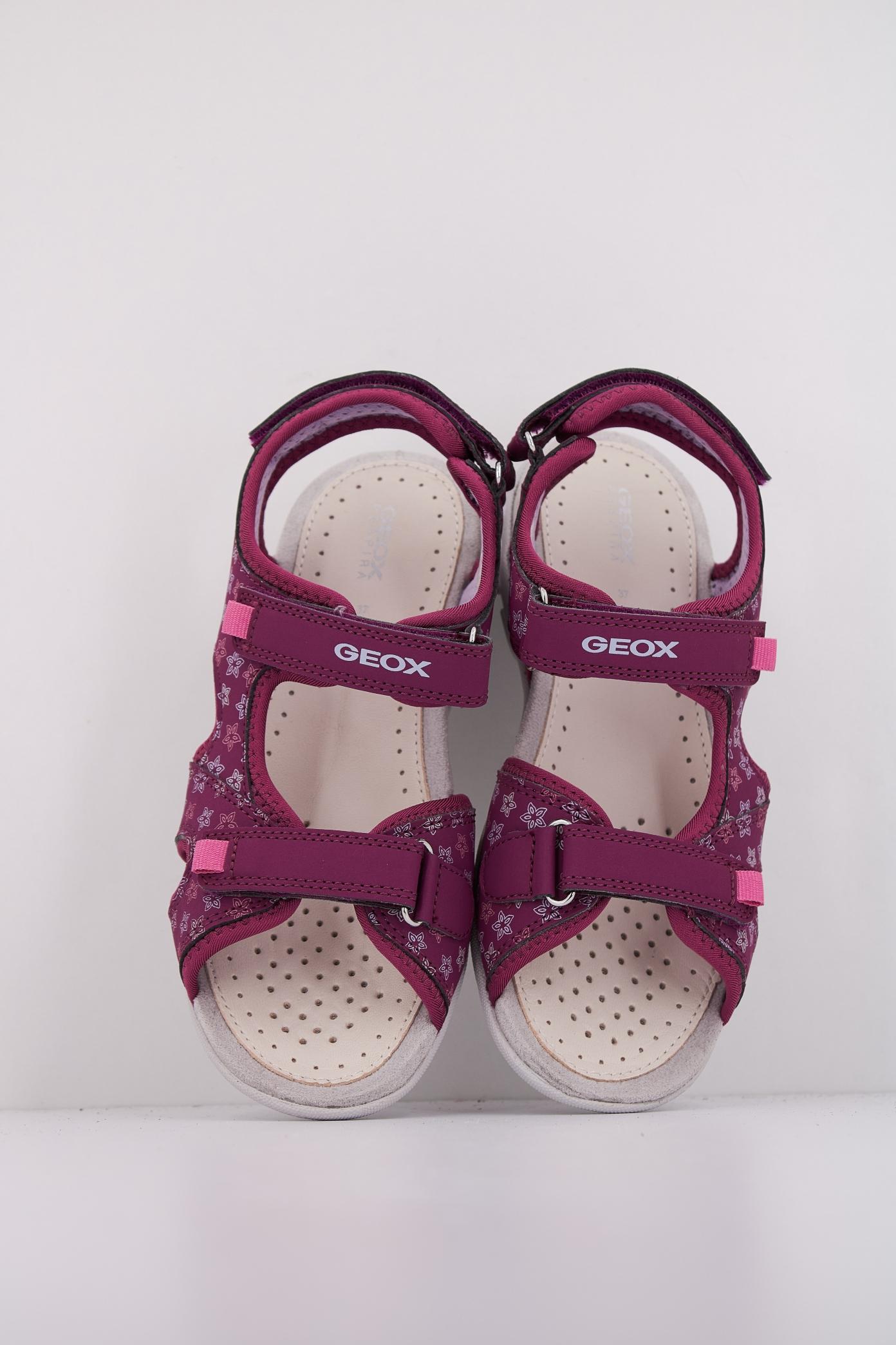 GEOX J SANDAL WHINBERRY G en color CPR  (3)