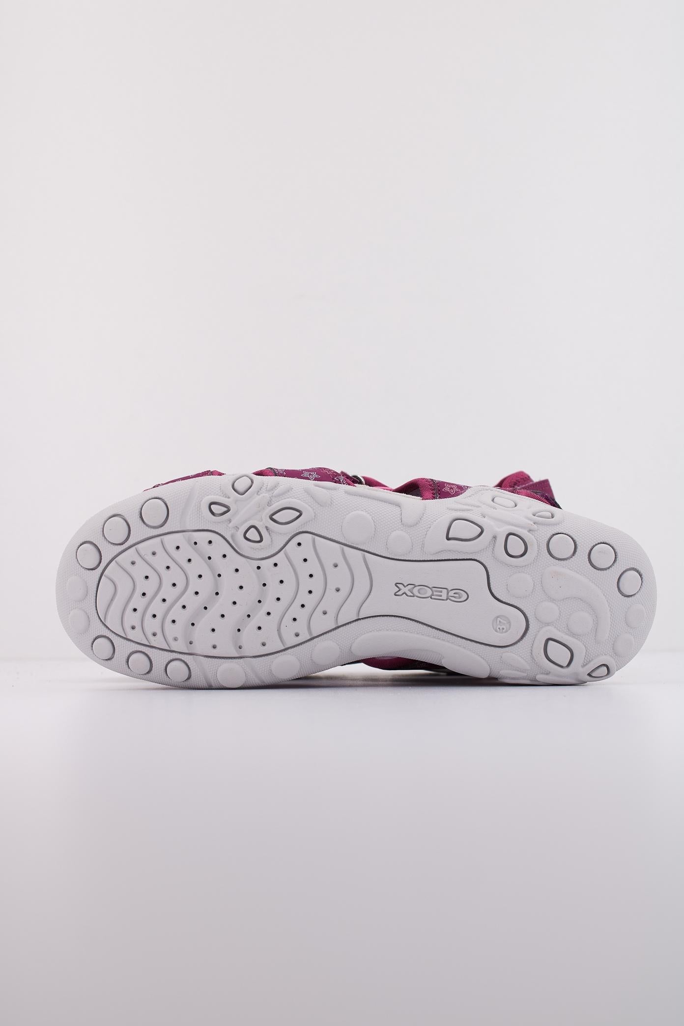 GEOX J SANDAL WHINBERRY G en color CPR  (5)