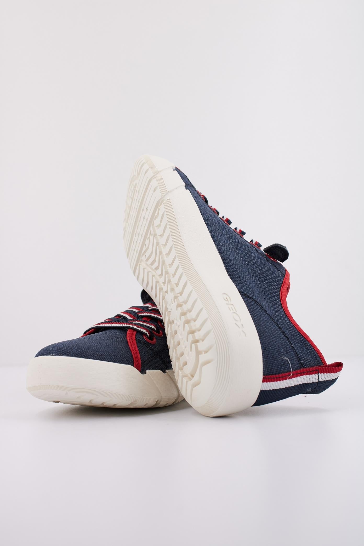 GEOX J HYROO BOY en color C  (5)