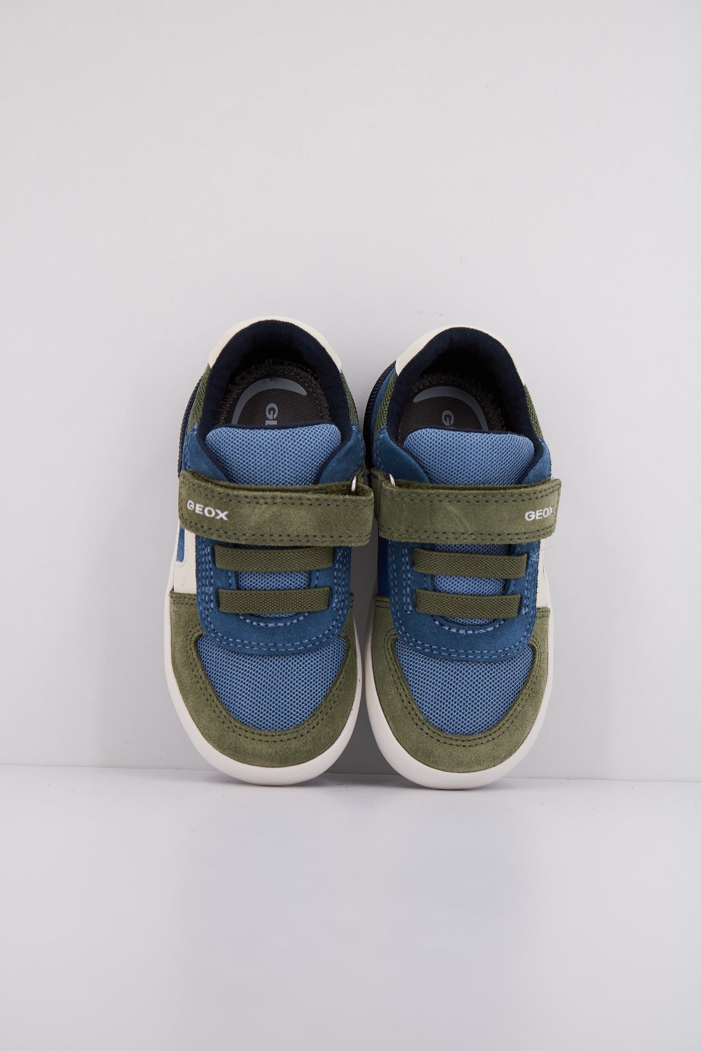 GEOX B GISLI BOY en color CFB  (3)