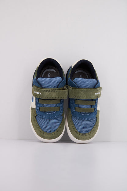 GEOX B GISLI BOY en color CFB  (3)