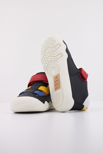 GEOX B STEPPIEUP BOY en color C  (5)