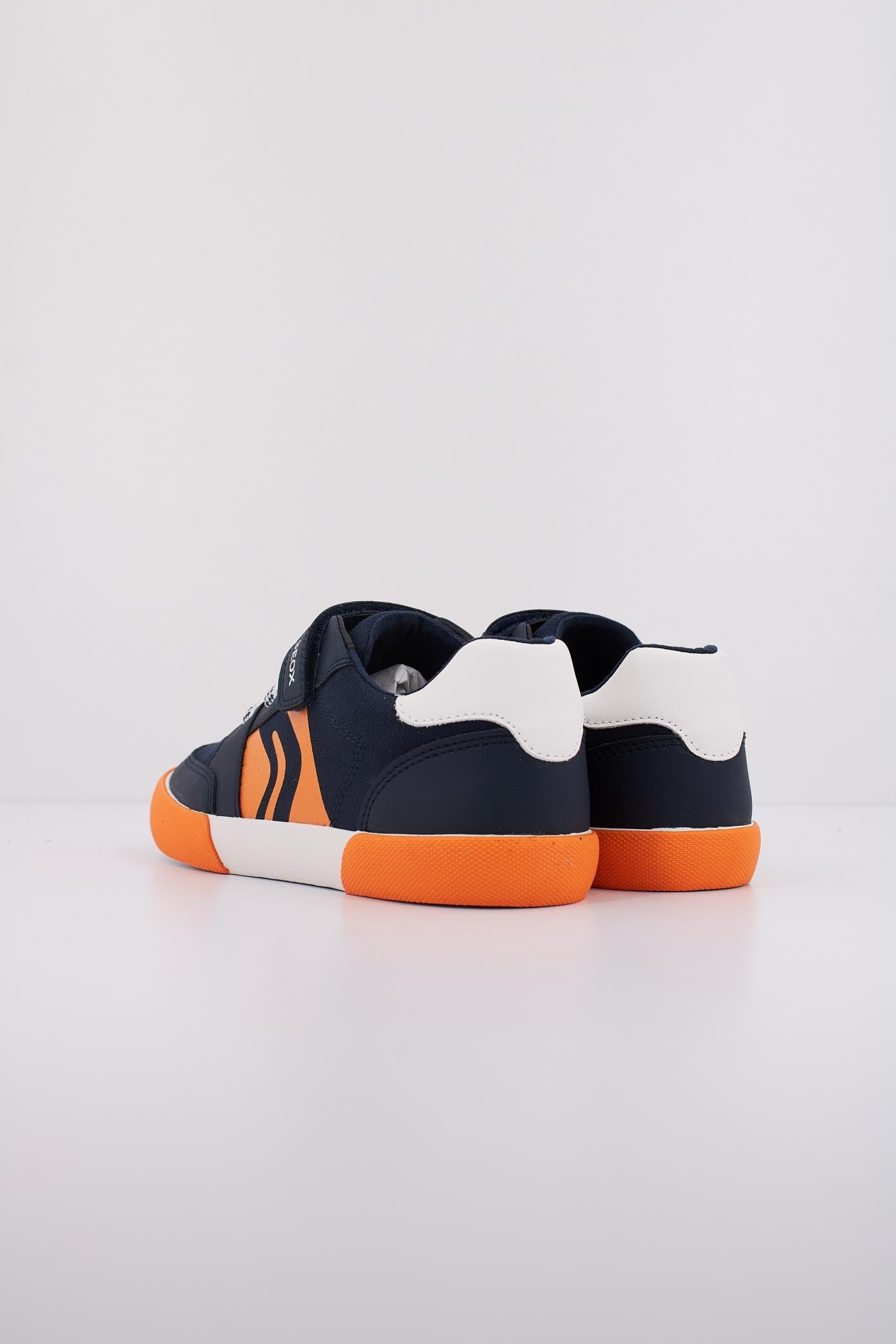 GEOX J GISLI BOY en color C  (4)