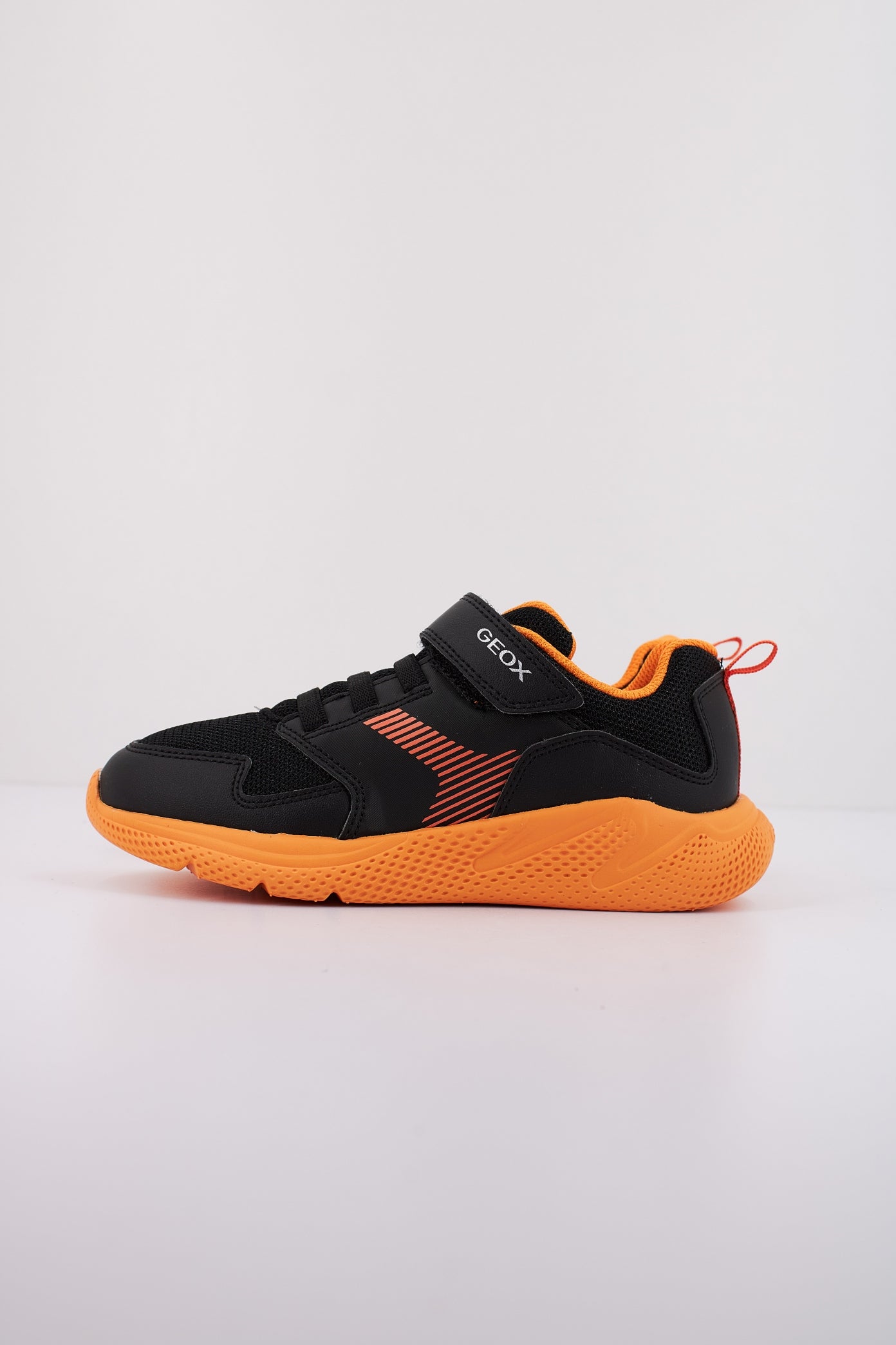 GEOX J SPRINTYE BOY en color C  (1)