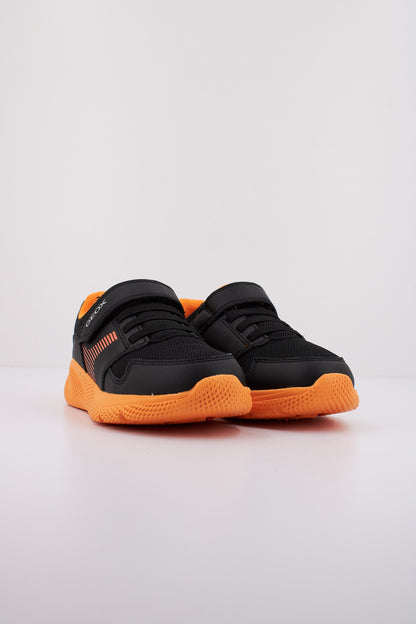 GEOX J SPRINTYE BOY en color C  (2)