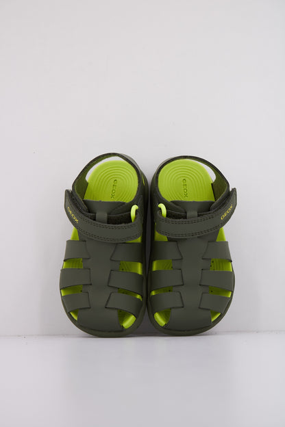 GEOX B SANDAL FUSBETTO BO en color C  (3)