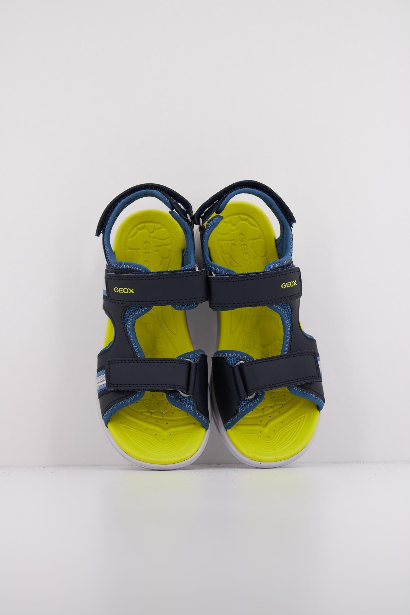 GEOX J VANIETT BOY en color C  (3)