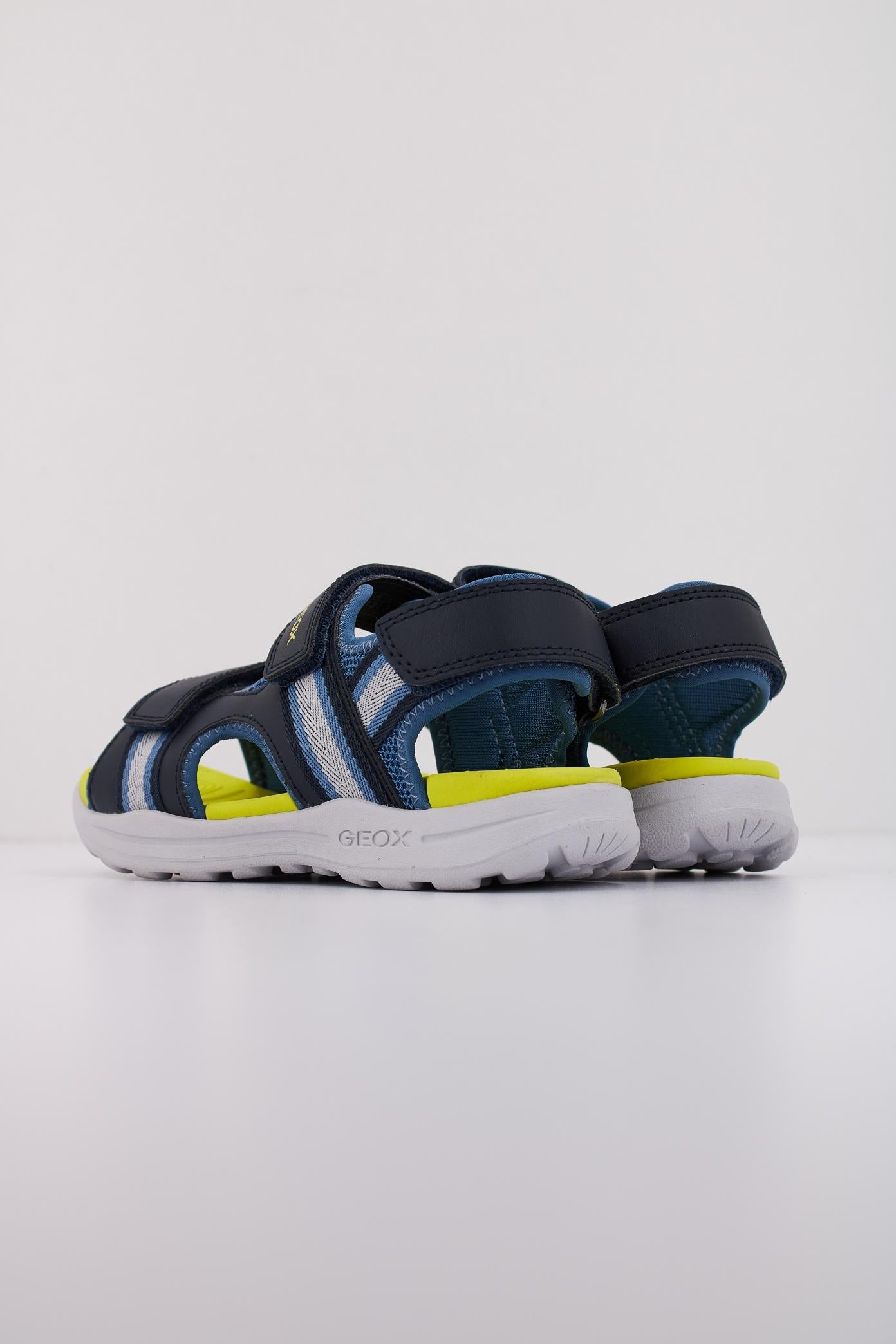 GEOX J VANIETT BOY en color C  (4)