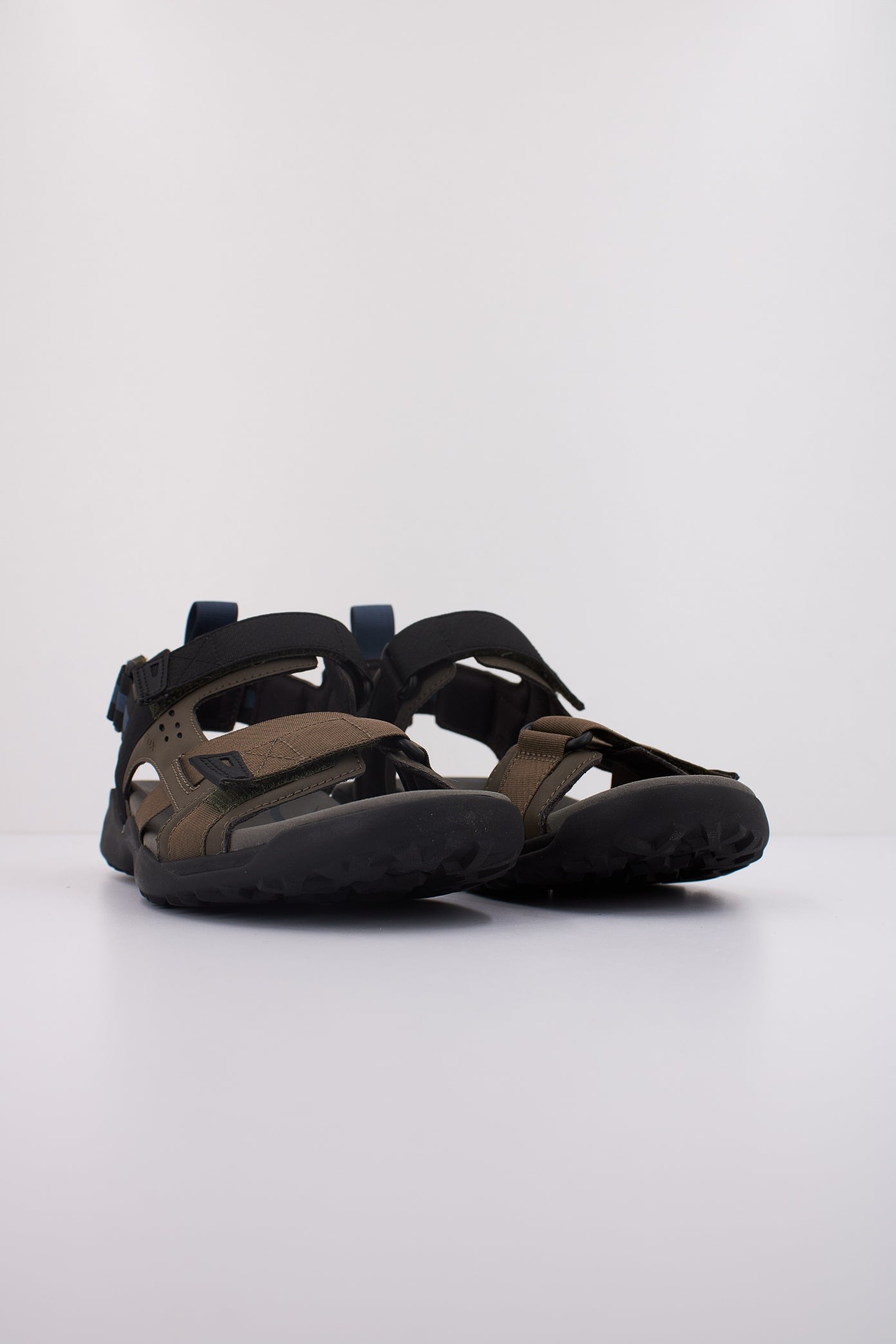 GEOX U TERRENO + GRIP en color C  (2)