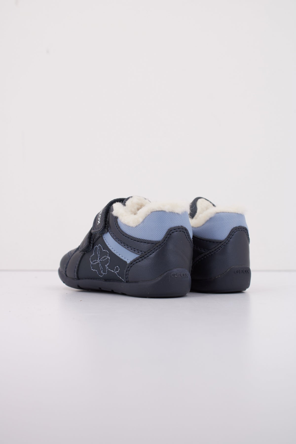 GEOX B ELTHAN GIRL en color CFY  (2)