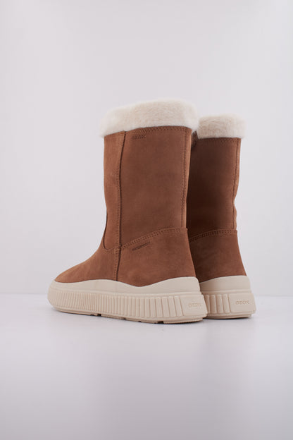 GEOX  J LAQUINNY GIRL WPF en color C  (4)