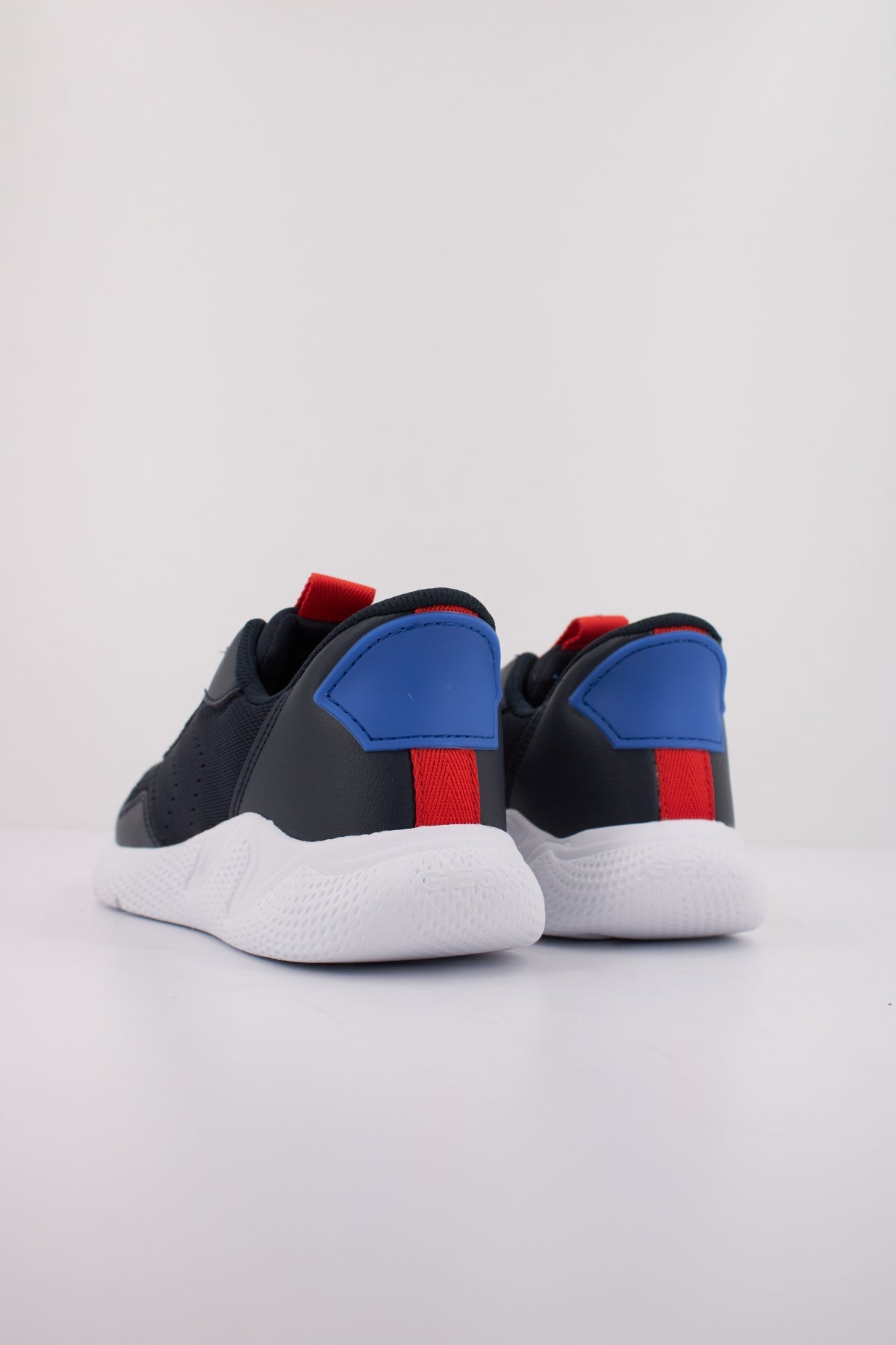 GEOX J SPRINTYE FAST IN B en color C  (4)