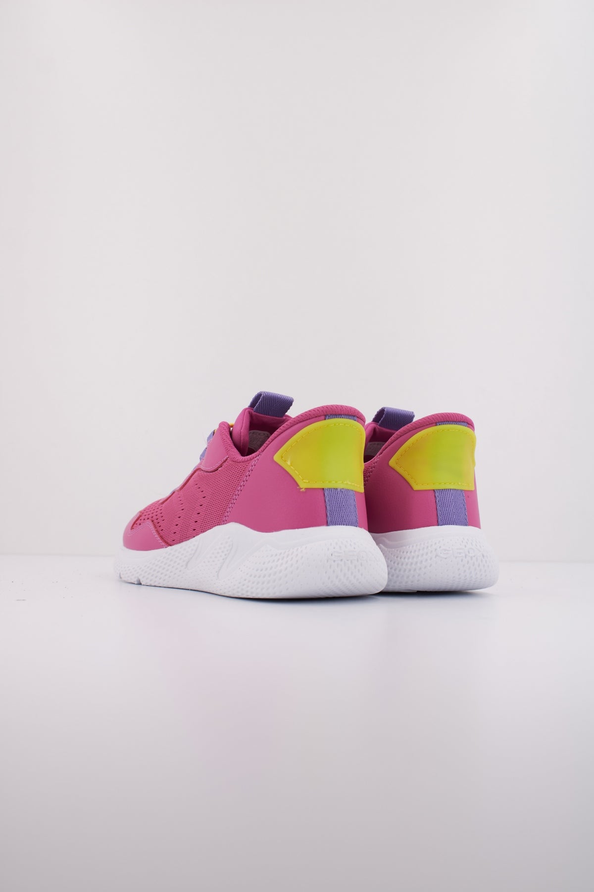GEOX J SPRINTYE FAST IN G en color CDN  (4)