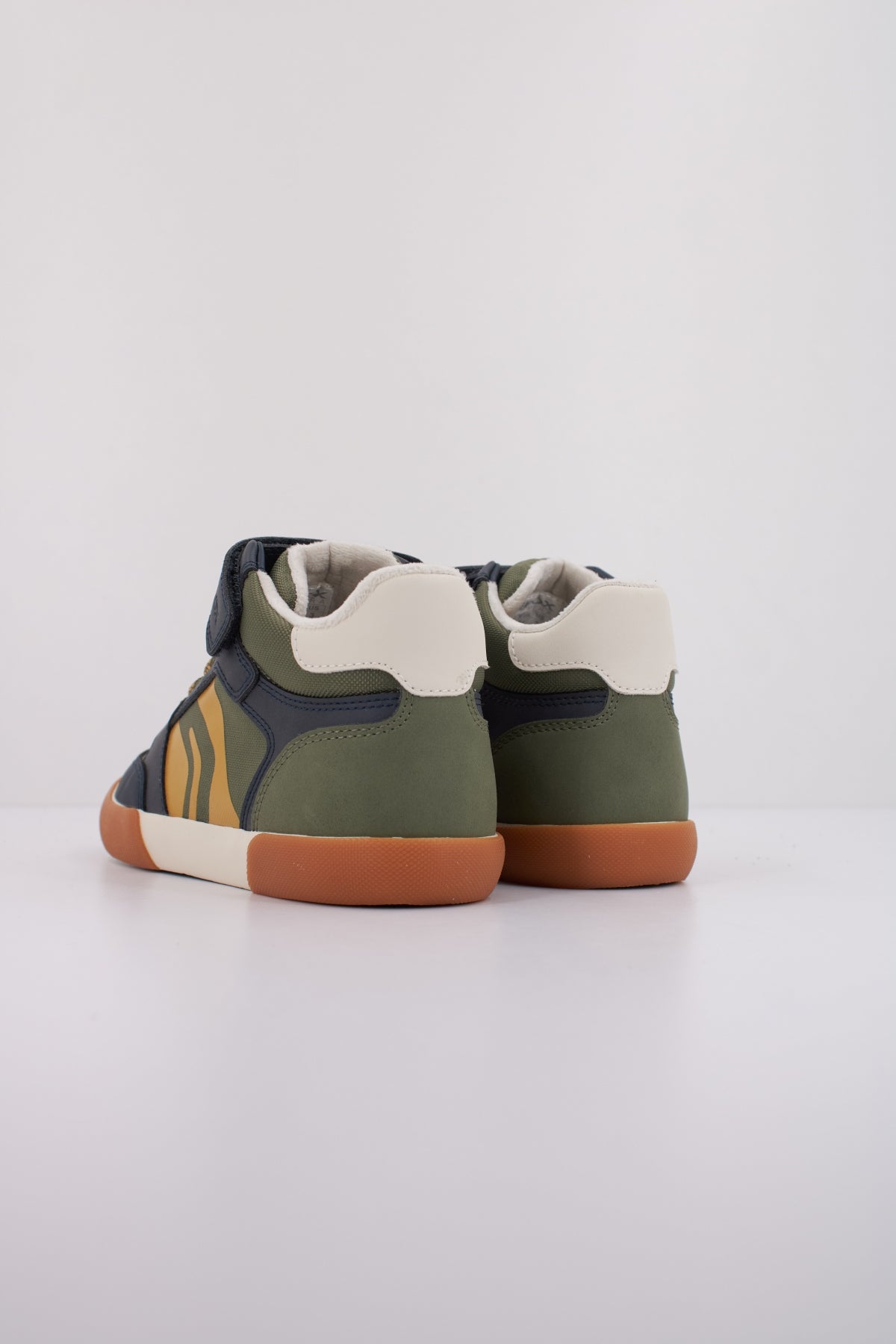 GEOX J GISLI BOY en color C  (4)