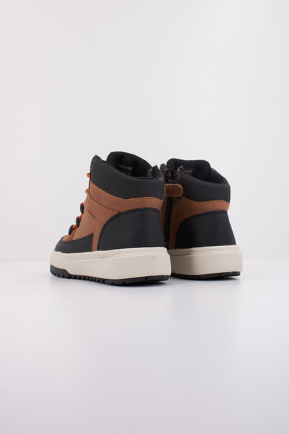 GEOX J BUNSHEE BOY B ABX en color C  (4)
