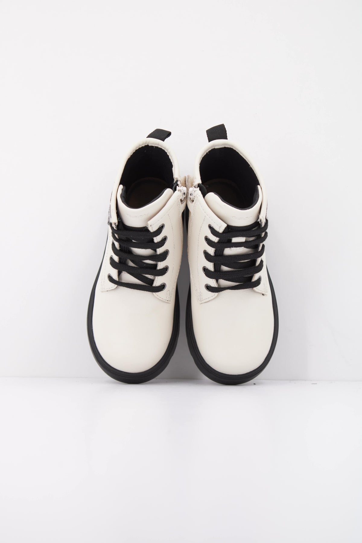 GEOX BYA  B KIDDA en color CMB  (3)