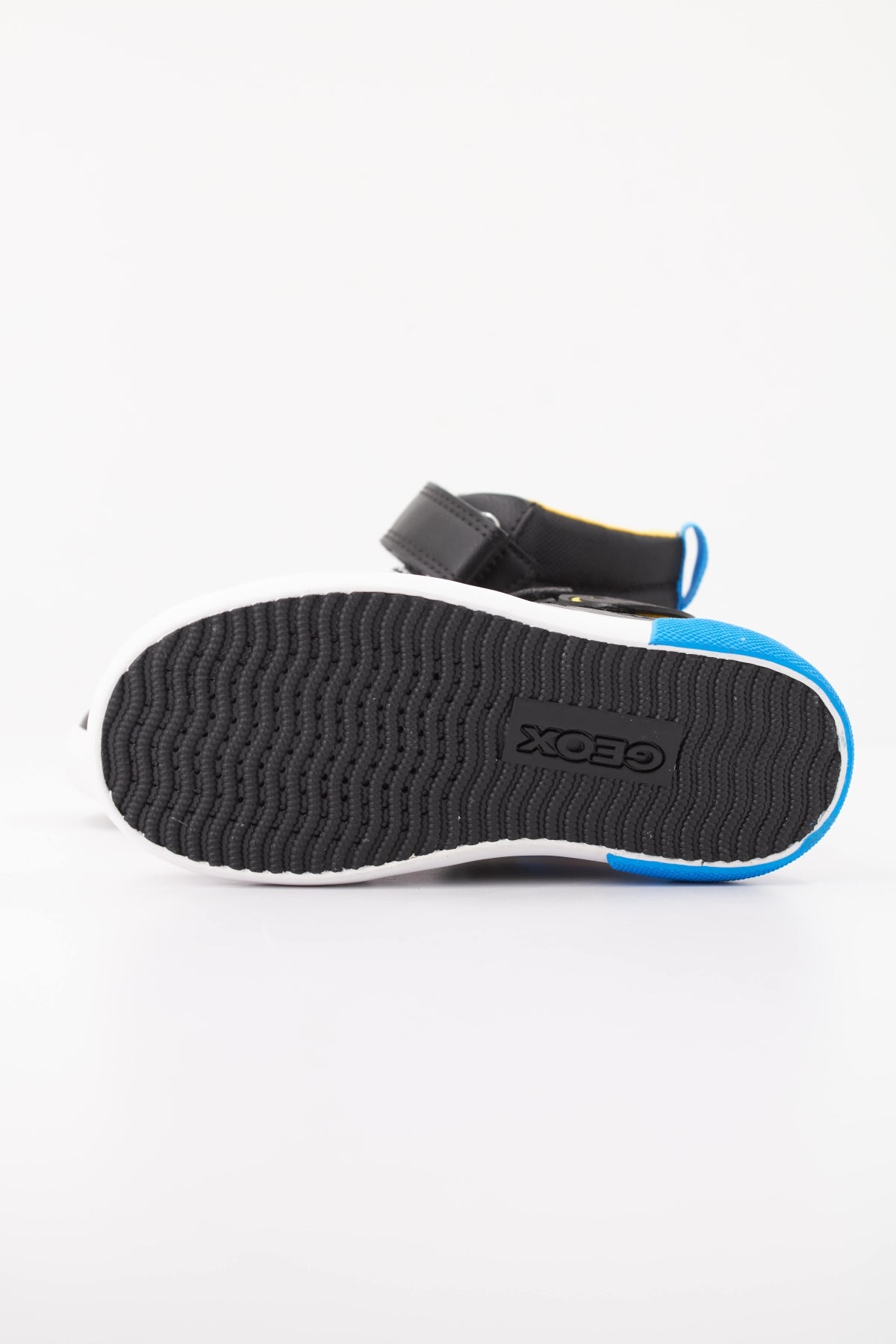 GEOX BNA  B GISLI en color C  (5)