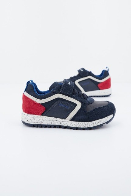 GEOX  B ALBEN BOY en color CPM  (2)