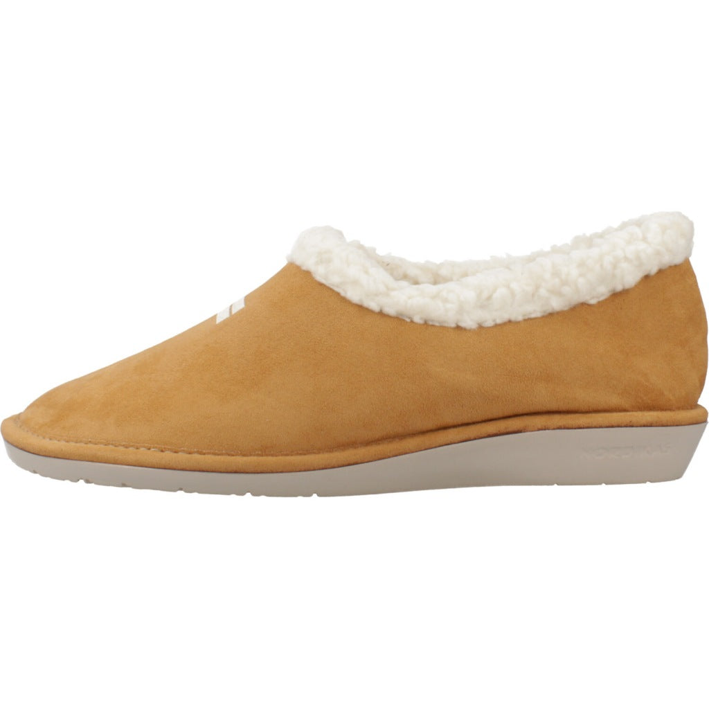 NORDIKAS MICROSUEDE en color CAMEL  (2)