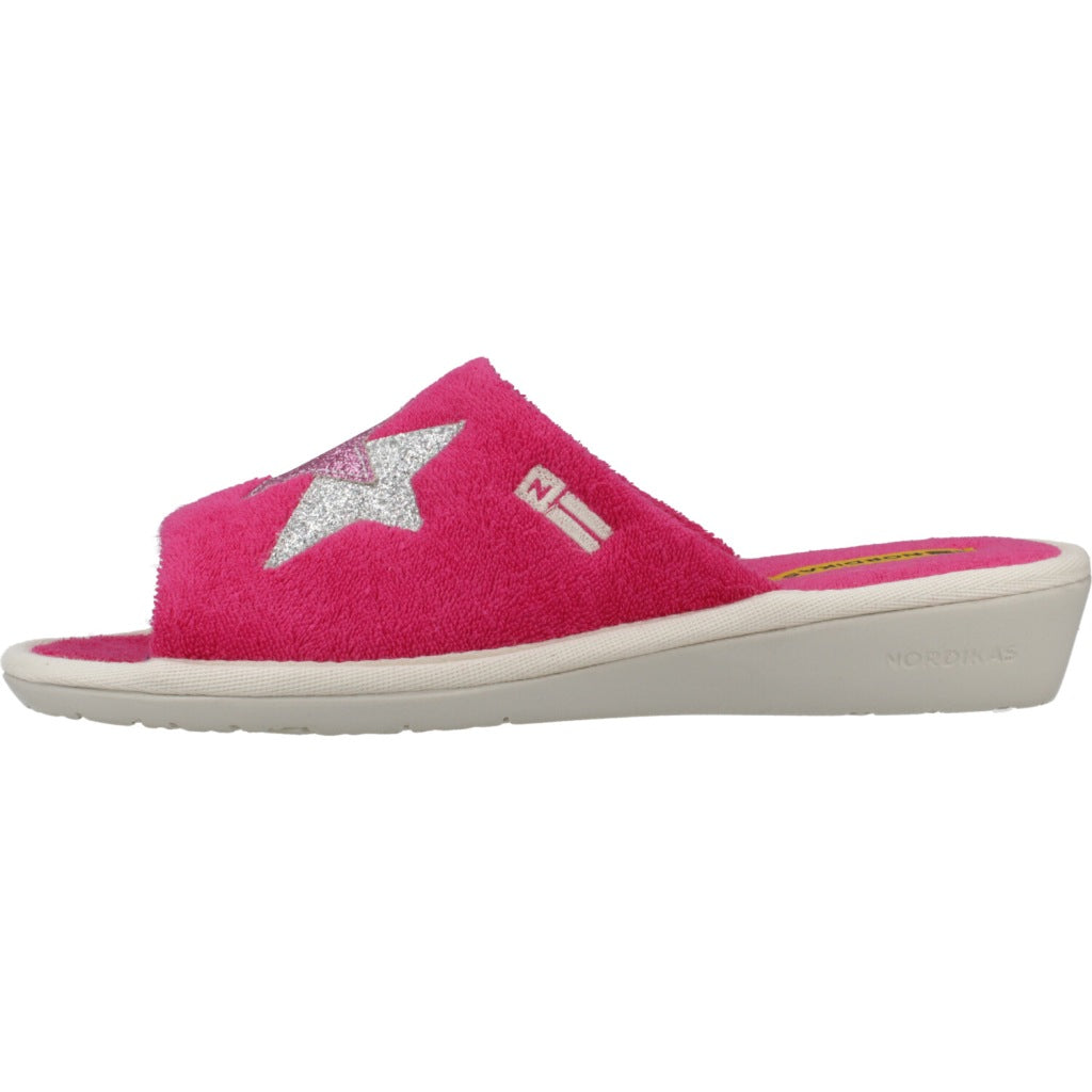NORDIKAS  TOALLA  en color FUXIA  (2)