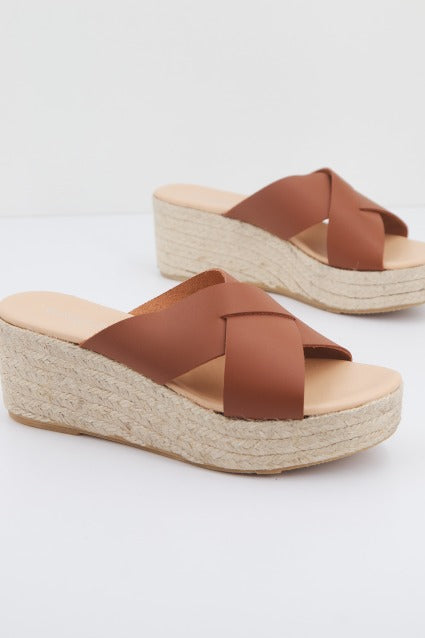 CLARA DURAN PLATAFPCD en color AVELLANA  (1)