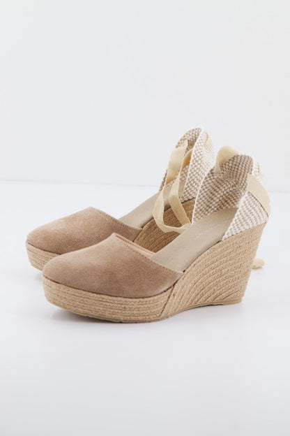 CLARA DURAN PLATROMA en color VISON  (1)