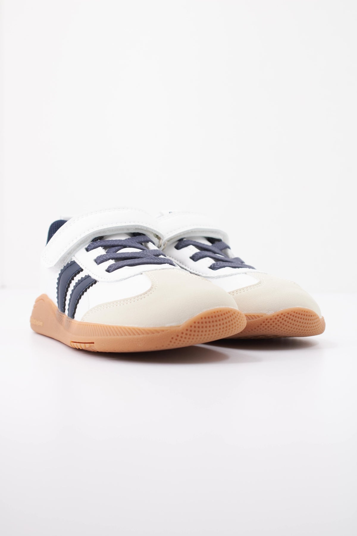 BLANDITOS ARESBD DEPORTIVA CIN en color BLANCO  (2)